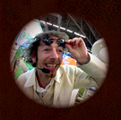 photo Jeune homme avec micro-t�te souriant 